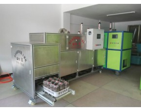 沖壓式全自動(dòng)套袋裝袋機(jī)配套全自動(dòng)套環(huán)封蓋機(jī)